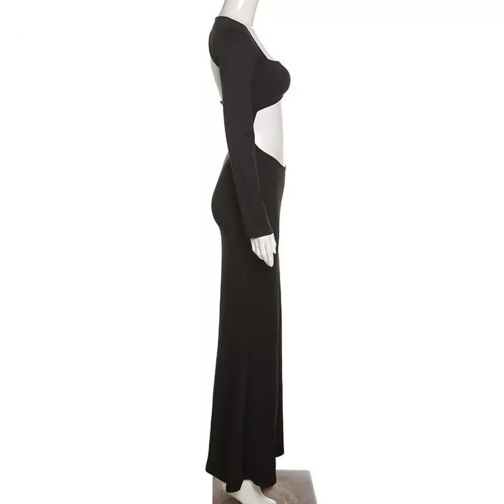 CUTOUT MAXI DRESS🖤 - Picture 2 of 6